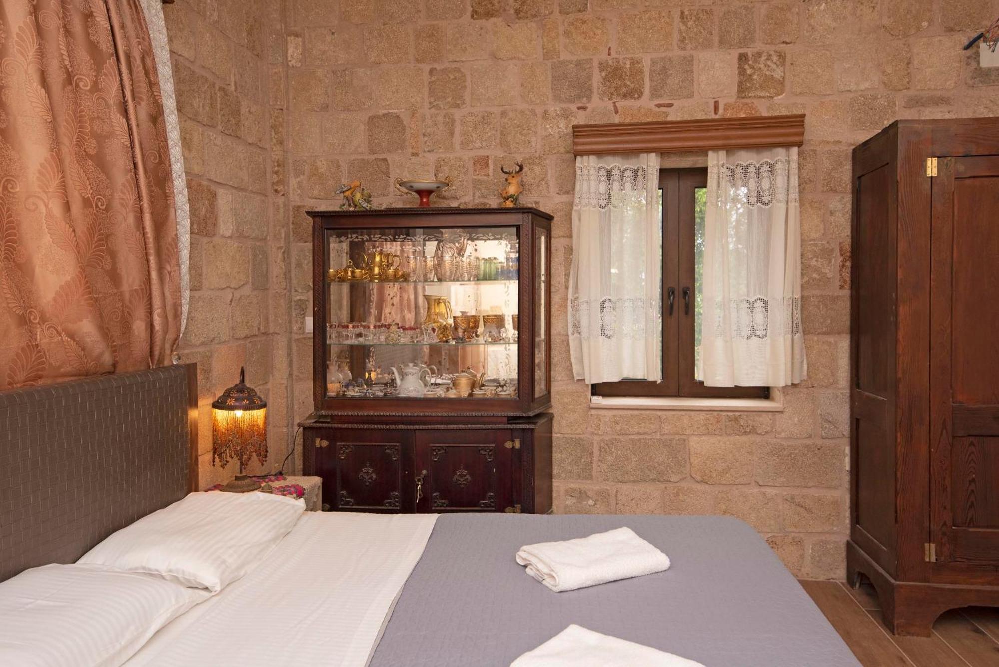 Arionos Rooms - Old Town Rhodes City Екстериор снимка