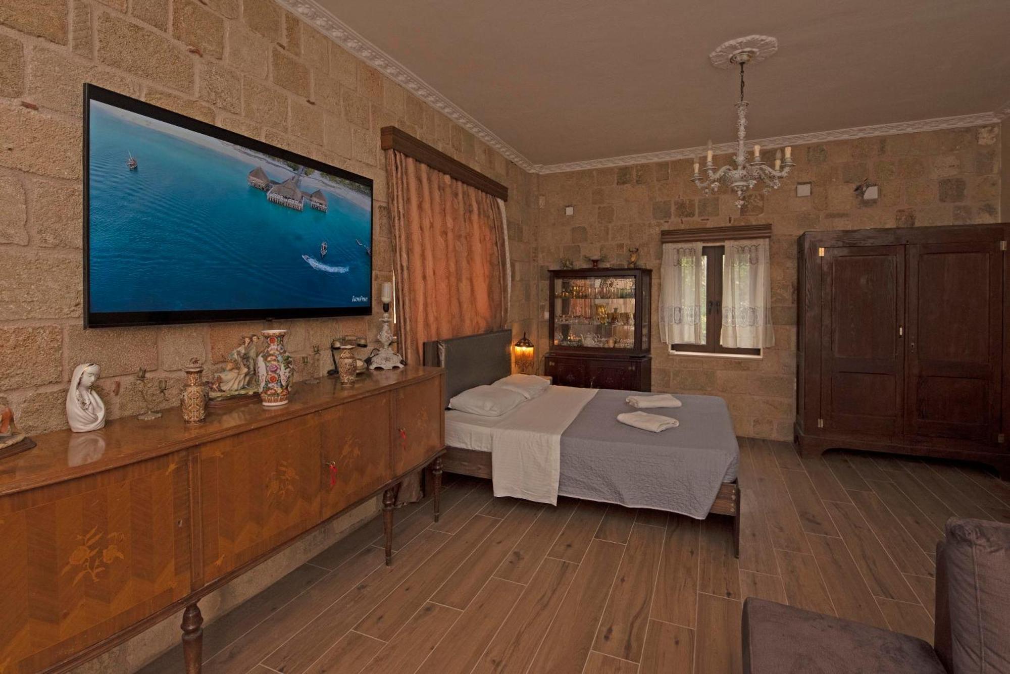 Arionos Rooms - Old Town Rhodes City Екстериор снимка