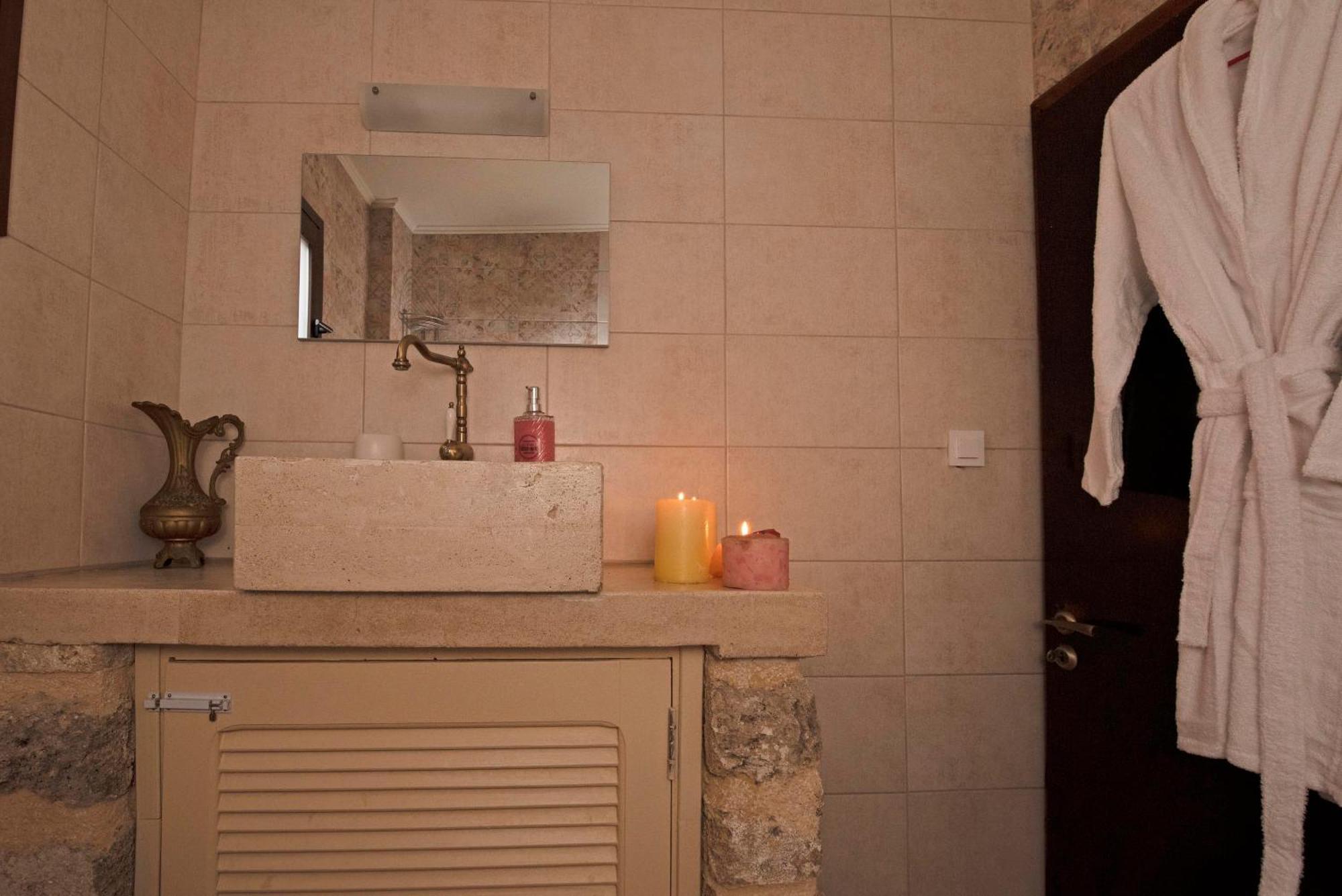 Arionos Rooms - Old Town Rhodes City Екстериор снимка